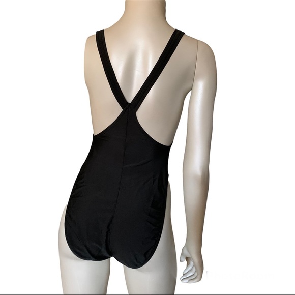 Sexy Vintage Black High Leg One Piece Swimsuit - Picture 4 of 8